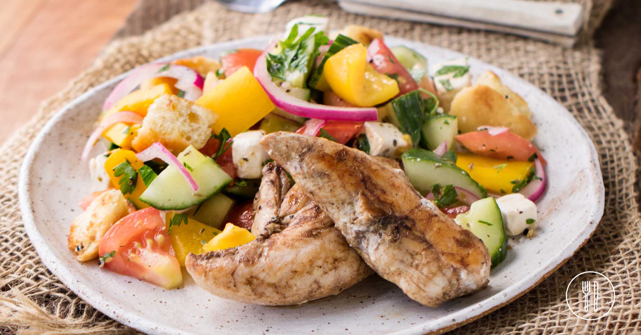 Chicken tenderloins, salad & crunchy croutons | Dinner Twist